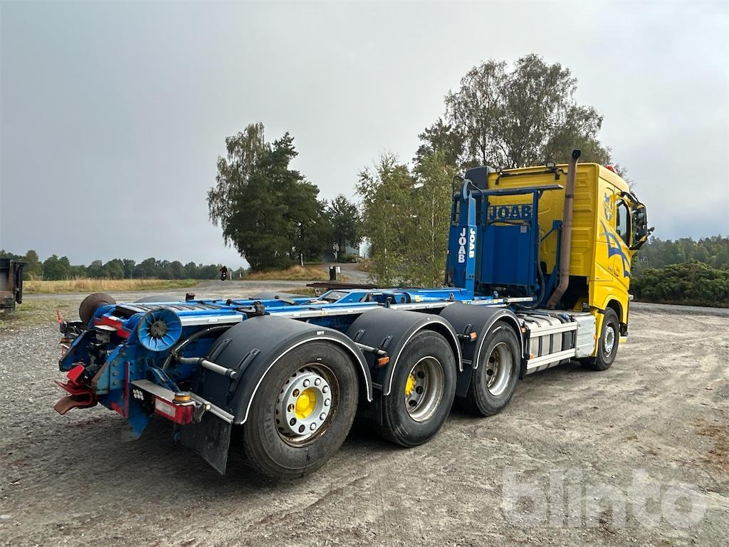 VOLVO FH 540 8*4 tridem - Hákový nosič kontajnerov: obrázok 3 VOLVO FH 540 8*4 tridem - Hákový nosič kontajnerov: obrázok 3