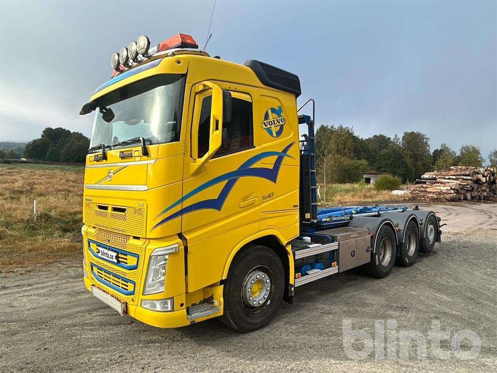 VOLVO FH 540 8*4 tridem - Hákový nosič kontajnerov: obrázok 1 VOLVO FH 540 8*4 tridem - Hákový nosič kontajnerov: obrázok 1