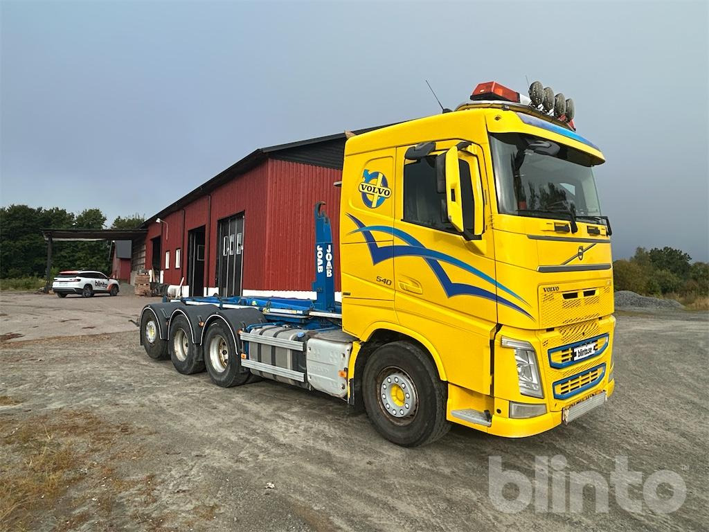 VOLVO FH 540 8*4 tridem - Hákový nosič kontajnerov: obrázok 2 VOLVO FH 540 8*4 tridem - Hákový nosič kontajnerov: obrázok 2