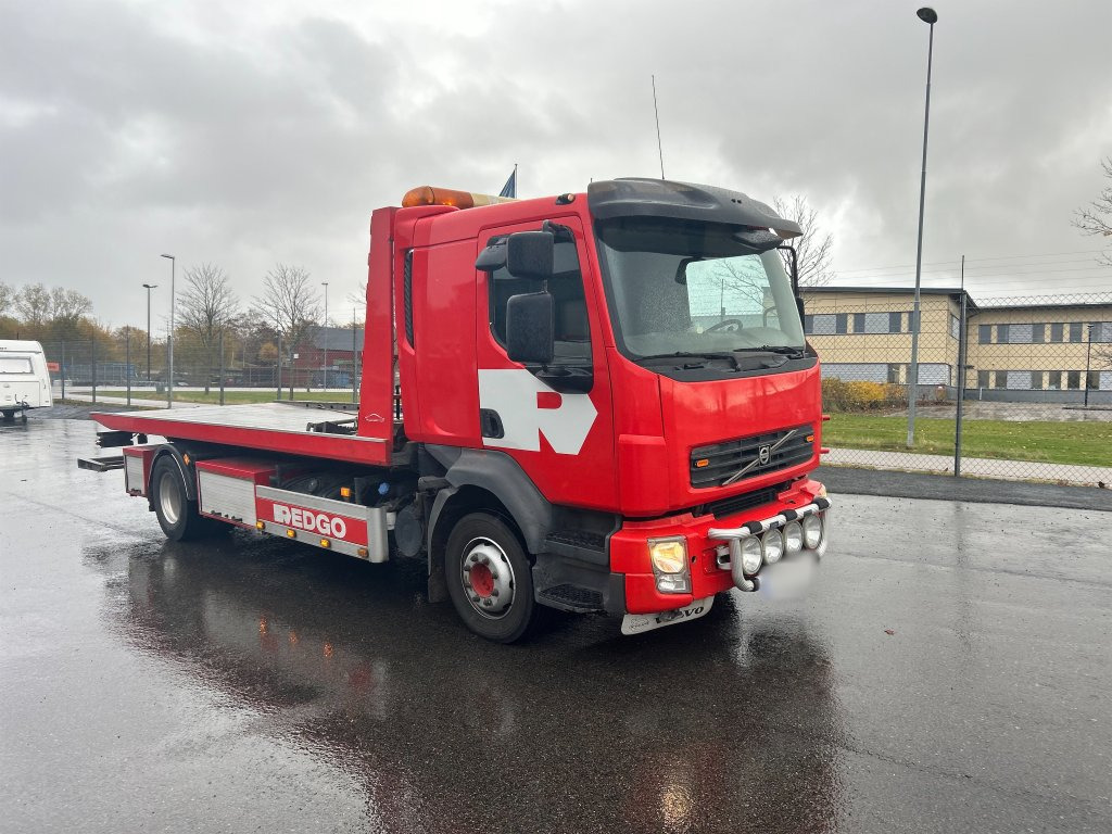 VOLVO FL 240 4X2 - Odťahovy voz: obrázok 2 VOLVO FL 240 4X2 - Odťahovy voz: obrázok 2