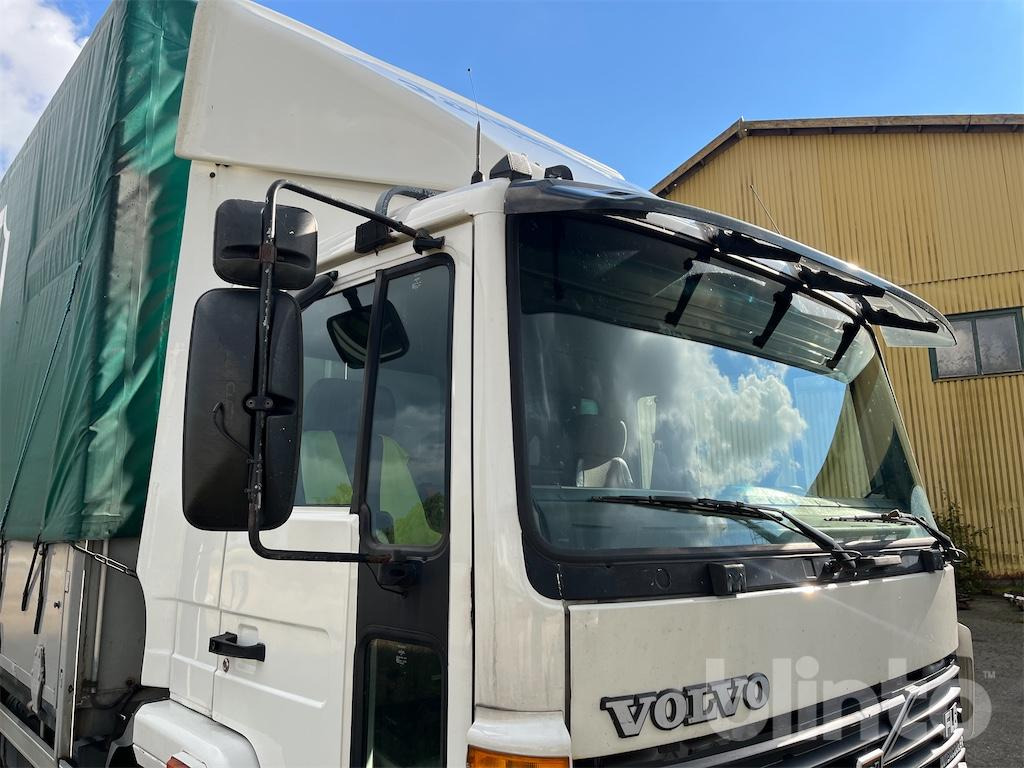 Plachtové nákladné vozidlo VOLVO FL 615 4X2: obrázok 14