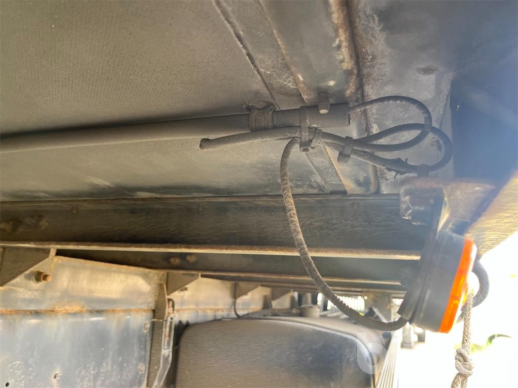 Plachtové nákladné vozidlo VOLVO FL 615 4X2: obrázok 27
