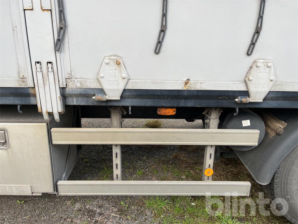Plachtové nákladné vozidlo VOLVO FL 615 4X2: obrázok 46