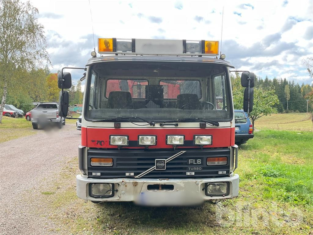 VOLVO FL610 4X2 - Valníkový/ Plošinový nákladný automobil, Auto s hydraulickou rukou: obrázok 5 VOLVO FL610 4X2 - Valníkový/ Plošinový nákladný automobil, Auto s hydraulickou rukou: obrázok 5