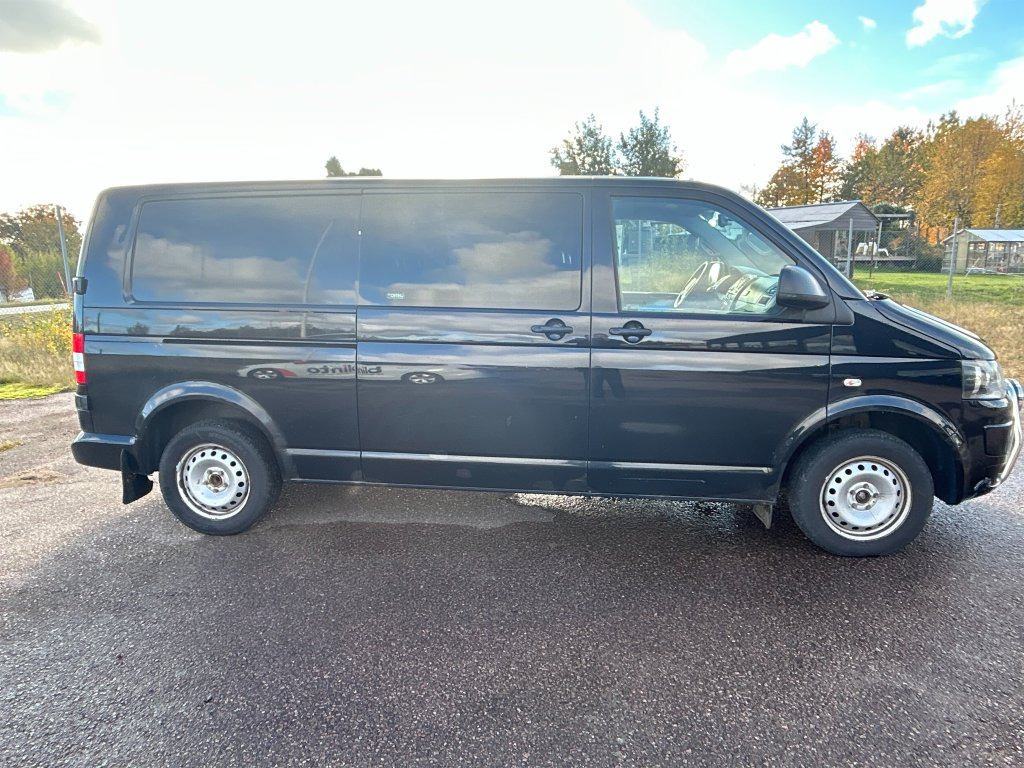 VW KOMBI 2,0 DSG - Dodávkа s dvojitou kabínou: obrázok 4 VW KOMBI 2,0 DSG - Dodávkа s dvojitou kabínou: obrázok 4