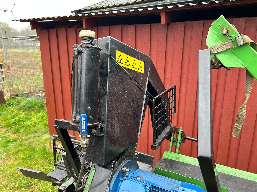 Wekla machinery - Štiepačka na drevo: obrázok 3 Wekla machinery - Štiepačka na drevo: obrázok 3