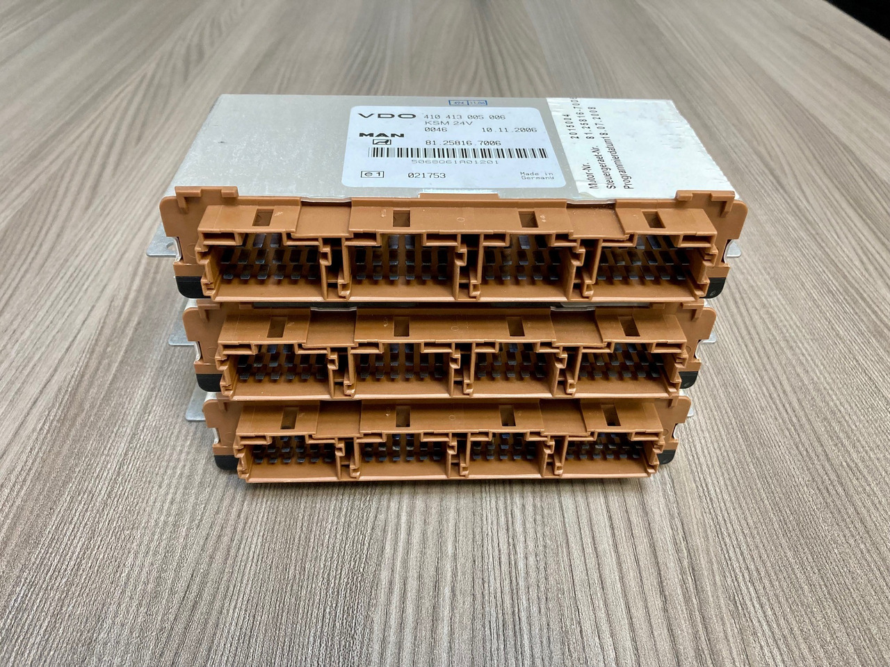 CENTRALINA KSM - MAN 81258167006 / 81258167010 - VDO 410 413 005 006 - Riadiaca jednotka: obrázok 4 CENTRALINA KSM - MAN 81258167006 / 81258167010 - VDO 410 413 005 006 - Riadiaca jednotka: obrázok 4