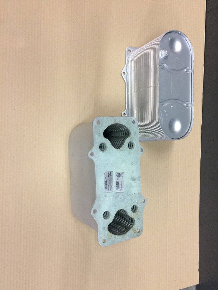 RADIATORE ARIA COMBURENTE - MOTORI MAN D2066 - D2676 - EURO 6 - Chladiaci systém pre Nákladné auto: obrázok 1 RADIATORE ARIA COMBURENTE - MOTORI MAN D2066 - D2676 - EURO 6 - Chladiaci systém pre Nákladné auto: obrázok 1