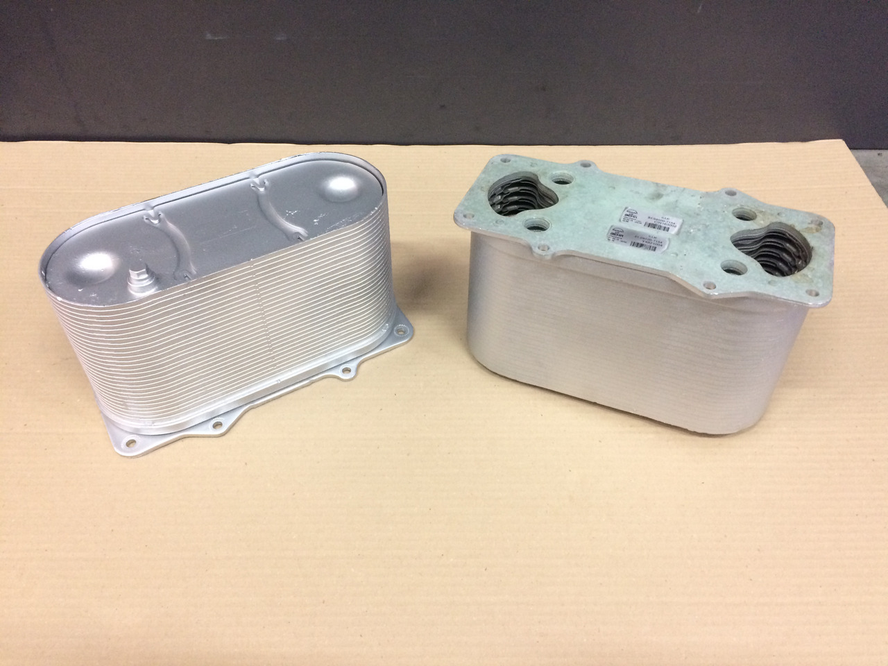 RADIATORE ARIA COMBURENTE - MOTORI MAN D2066 - D2676 - EURO 6 - Chladiaci systém pre Nákladné auto: obrázok 3 RADIATORE ARIA COMBURENTE - MOTORI MAN D2066 - D2676 - EURO 6 - Chladiaci systém pre Nákladné auto: obrázok 3