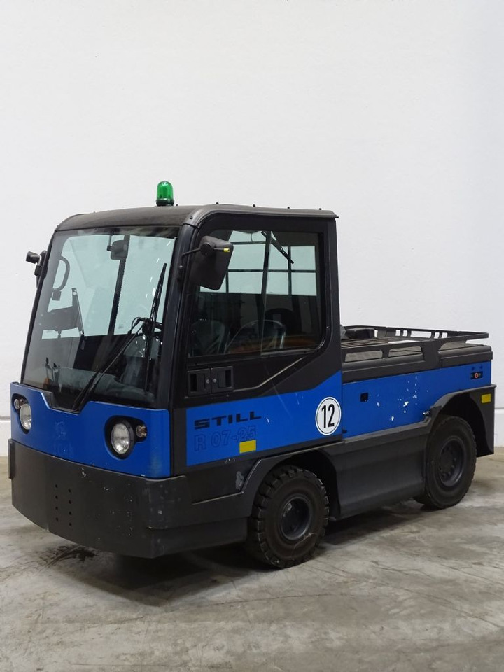 Linde P250 - Elektricky tahač: obrázok 1 Linde P250 - Elektricky tahač: obrázok 1