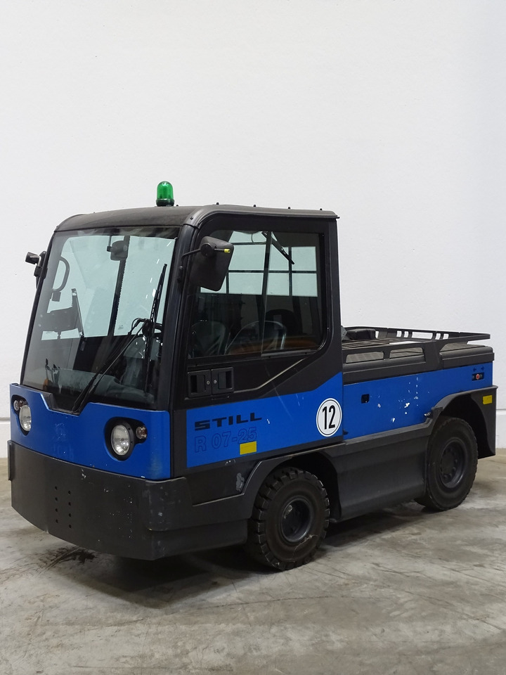 Linde P250 - Elektricky tahač: obrázok 1 Linde P250 - Elektricky tahač: obrázok 1