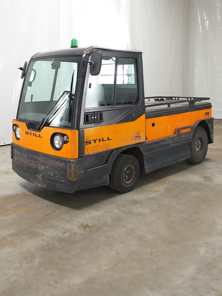 Linde P250 - Elektricky tahač: obrázok 1 Linde P250 - Elektricky tahač: obrázok 1