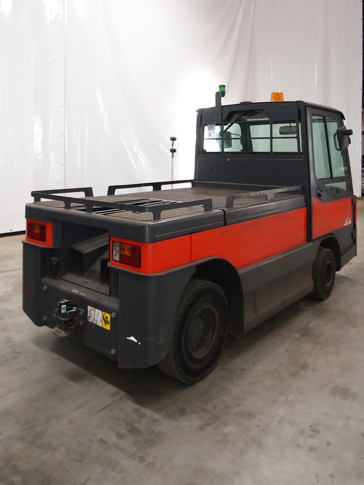 Linde P250 - Elektricky tahač: obrázok 2 Linde P250 - Elektricky tahač: obrázok 2