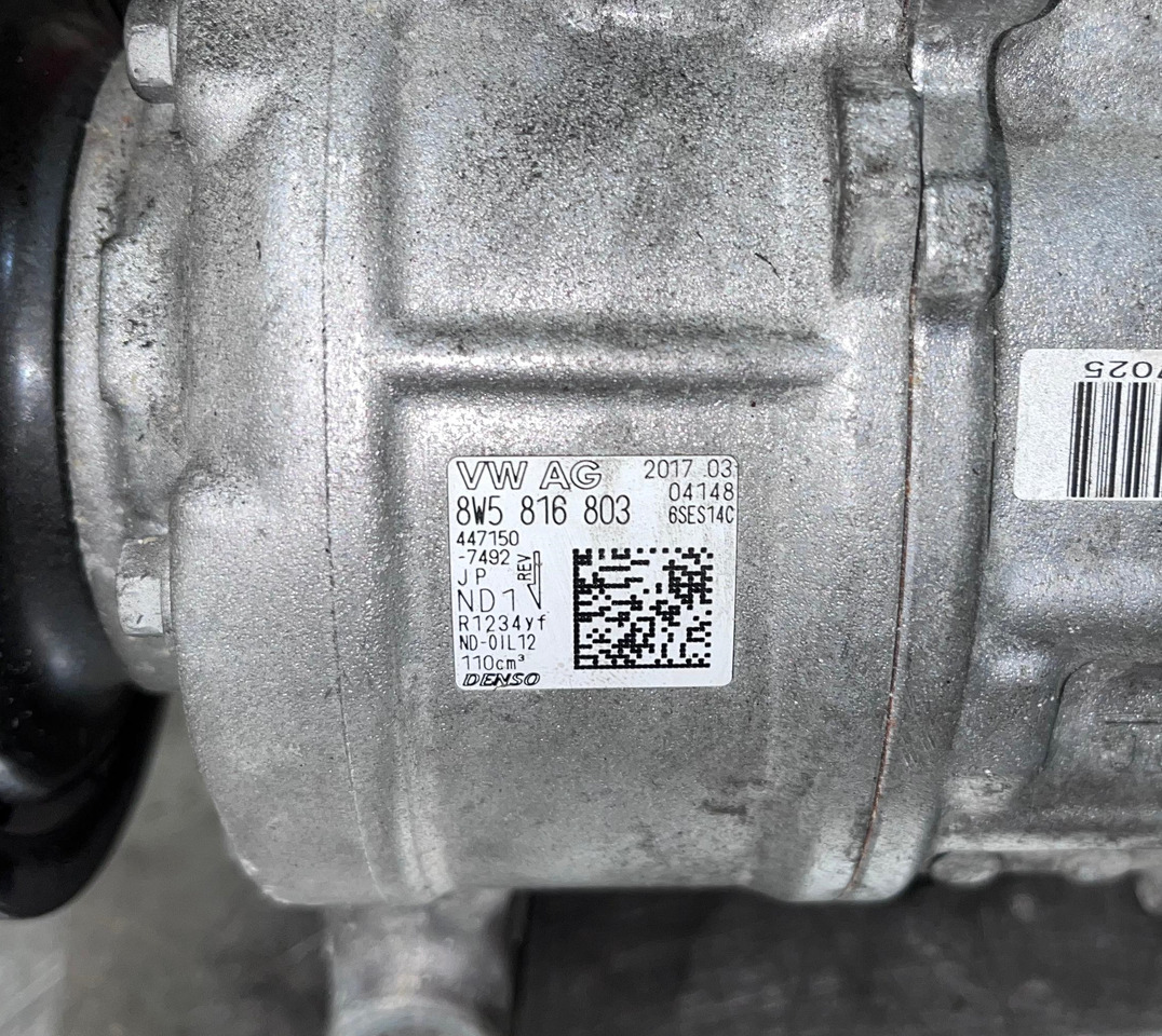 AUDI A/C Compressor 8W5816803 - Kompresor klimatizácie: obrázok 1 AUDI A/C Compressor 8W5816803 - Kompresor klimatizácie: obrázok 1
