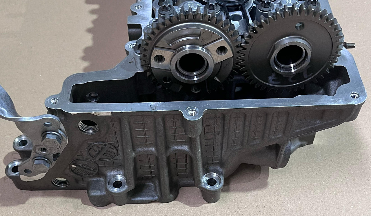 BMW Chiulasa B47D20B Euro 6 - Hlava valcov pre Rýpadlo: obrázok 4 BMW Chiulasa B47D20B Euro 6 - Hlava valcov pre Rýpadlo: obrázok 4