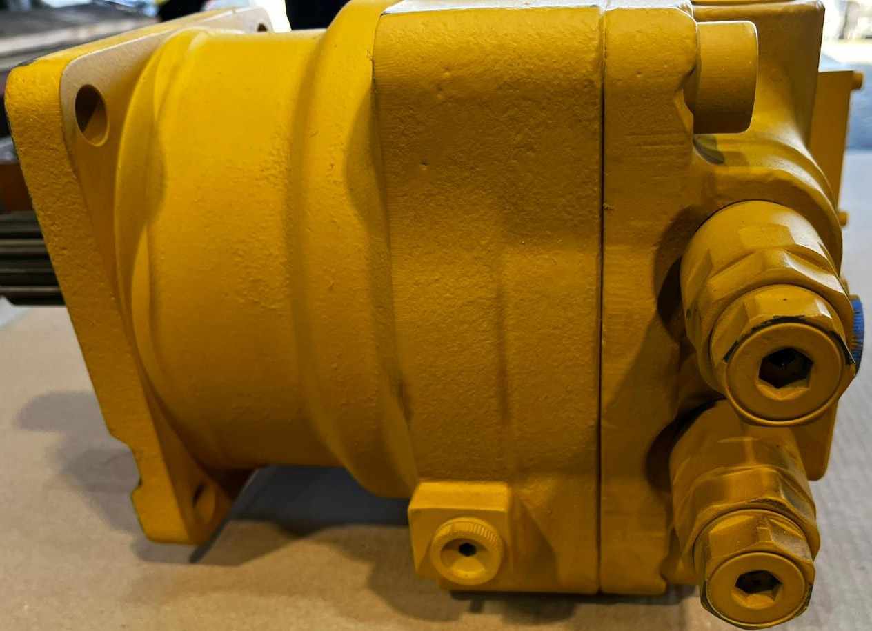 CATERPILLAR 177-2459 Swing Motor Assembly – OEM Caterpillar Hydraulic Motor (324D / 322C-Series) - Hydraulika pre Iné stroje: obrázok 2 CATERPILLAR 177-2459 Swing Motor Assembly – OEM Caterpillar Hydraulic Motor (324D / 322C-Series) - Hydraulika pre Iné stroje: obrázok 2