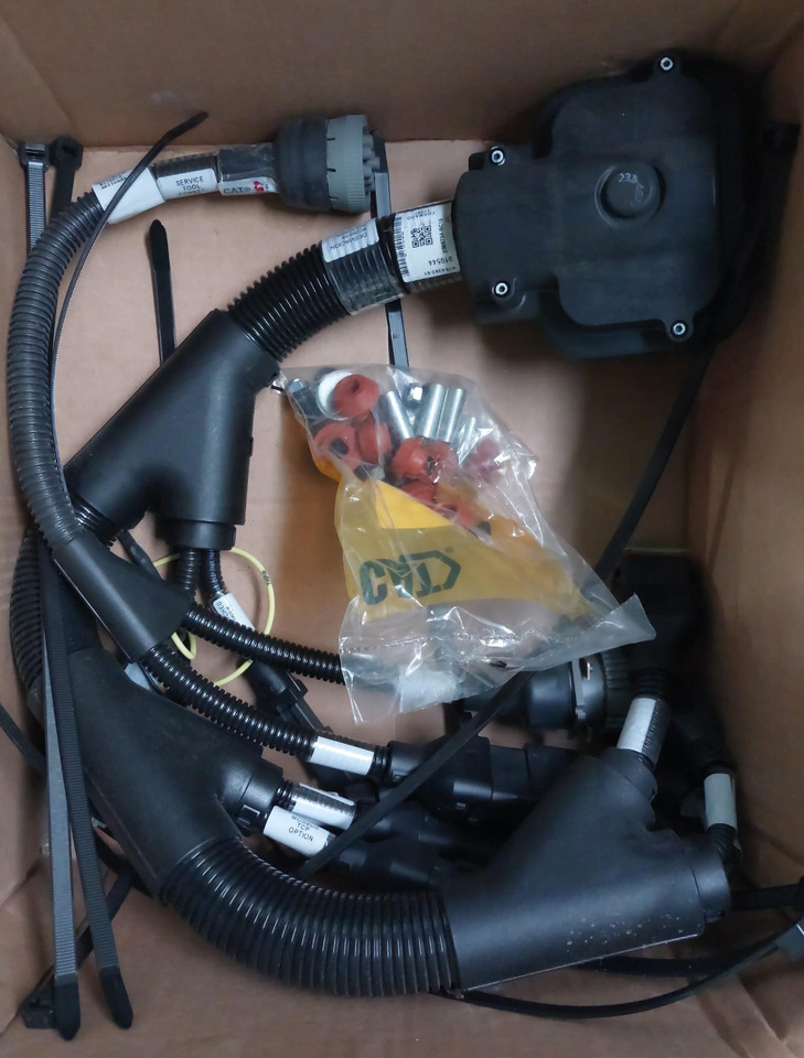 CATERPILLAR 473-7723 INSTALLATION GP-COMMUNICATION - Elektrický systém pre Priemyselný stroj: obrázok 1 CATERPILLAR 473-7723 INSTALLATION GP-COMMUNICATION - Elektrický systém pre Priemyselný stroj: obrázok 1