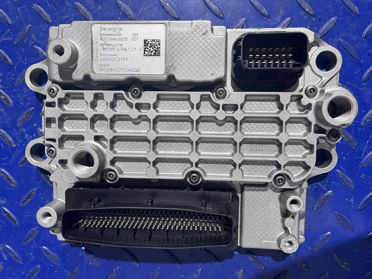 Manitou MRT 2150 PRIVILEGE PLUS ST4 S2 ECU A0014466435 - Riadiaca jednotka pre Manipulačná technika: obrázok 1 Manitou MRT 2150 PRIVILEGE PLUS ST4 S2 ECU A0014466435 - Riadiaca jednotka pre Manipulačná technika: obrázok 1