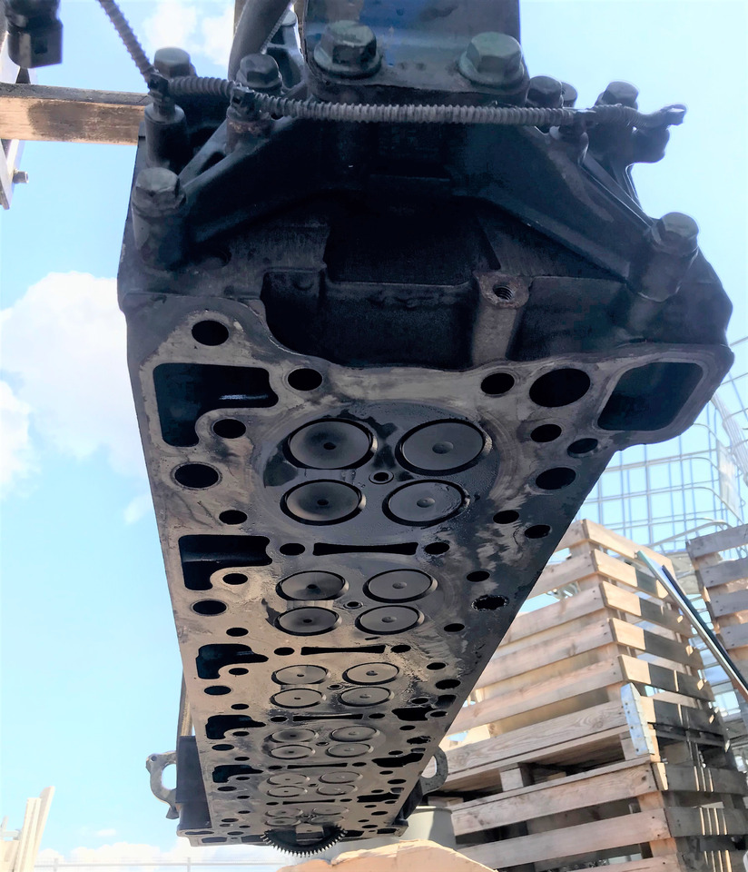 Mercedes Actros MP4 Euro 6 Cylinderhead OM470 - Motor a diely pre Nákladné auto: obrázok 3 Mercedes Actros MP4 Euro 6 Cylinderhead OM470 - Motor a diely pre Nákladné auto: obrázok 3