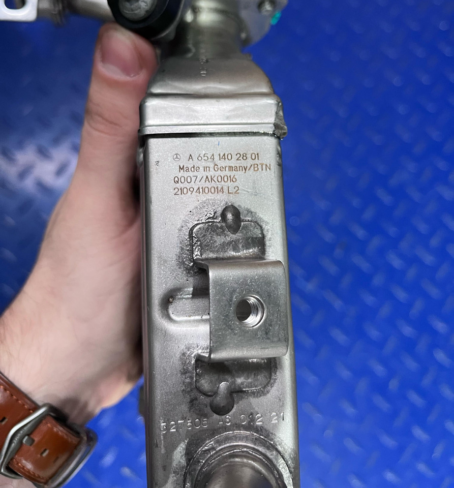Mercedes Benz A6541402801 and EGR Valve A6541405700 - EGR chladič: obrázok 3 Mercedes Benz A6541402801 and EGR Valve A6541405700 - EGR chladič: obrázok 3