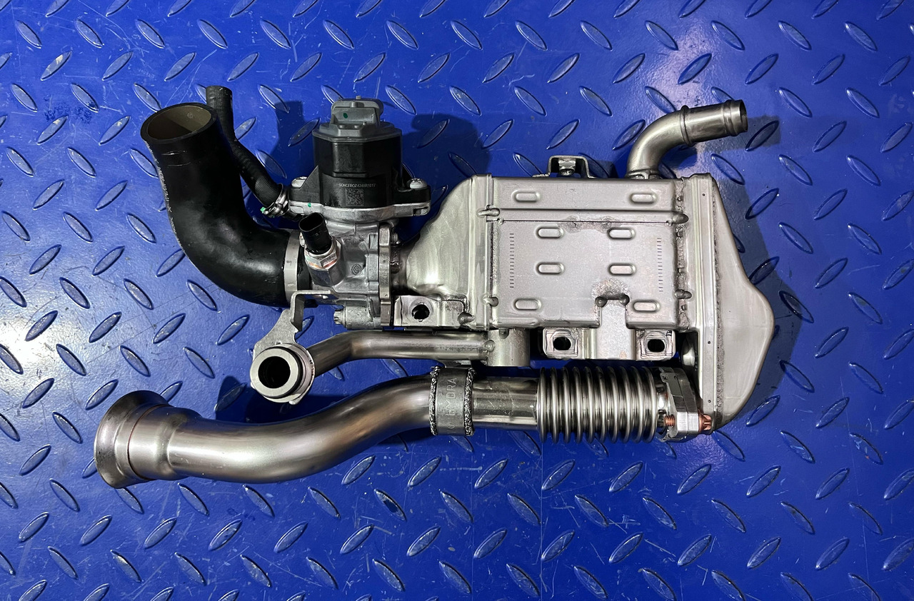 Mercedes Benz A6541402801 and EGR Valve A6541405700 - EGR chladič: obrázok 2 Mercedes Benz A6541402801 and EGR Valve A6541405700 - EGR chladič: obrázok 2