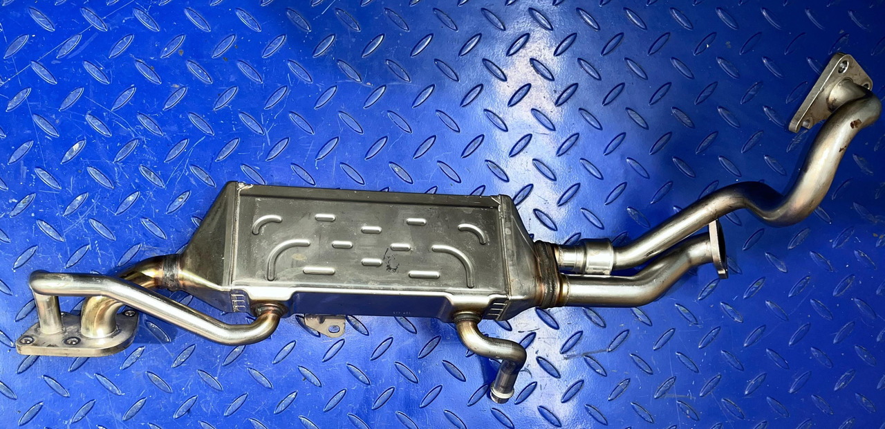 Mercedes Benz EGR Cooler A6421401875 - EGR chladič: obrázok 1 Mercedes Benz EGR Cooler A6421401875 - EGR chladič: obrázok 1