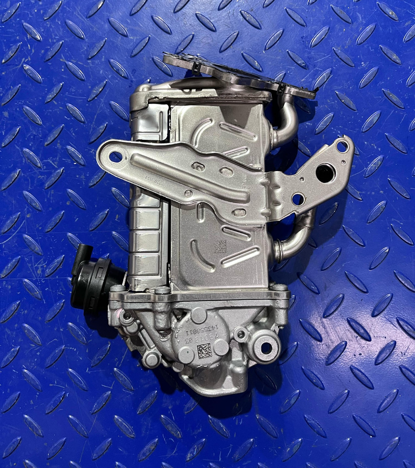 Mercedes Benz EGR Radiator A6541409200 - EGR chladič: obrázok 2 Mercedes Benz EGR Radiator A6541409200 - EGR chladič: obrázok 2
