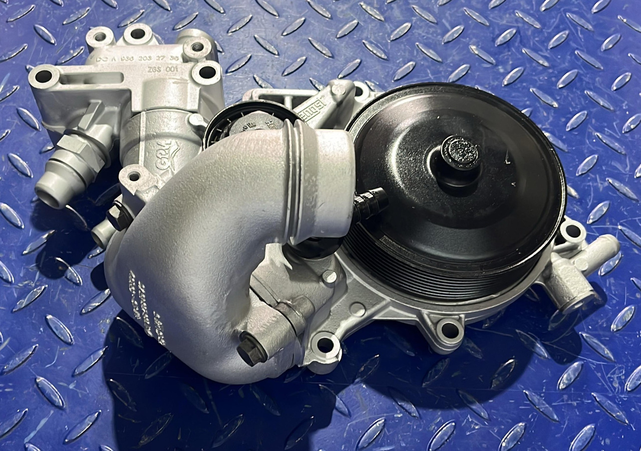 Mercedes Benz Waterpump Atego OM936 - Vodná pumpa: obrázok 4 Mercedes Benz Waterpump Atego OM936 - Vodná pumpa: obrázok 4