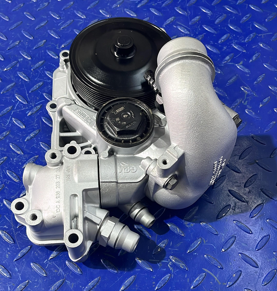 Mercedes Benz Waterpump Atego OM936 - Vodná pumpa: obrázok 2 Mercedes Benz Waterpump Atego OM936 - Vodná pumpa: obrázok 2