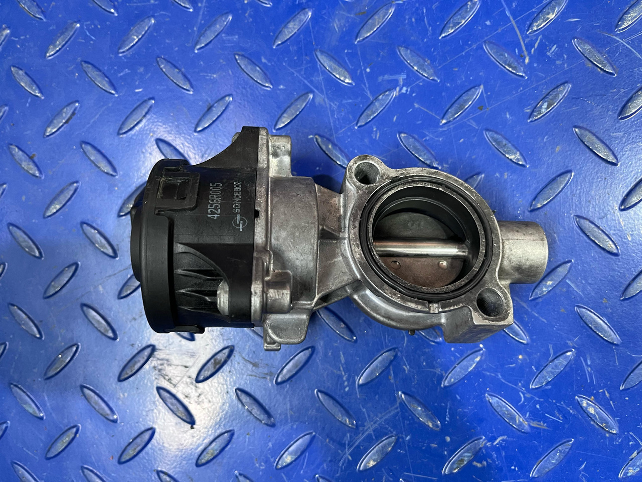 Wahler Mercedes Benz 4256R005 - EGR chladič: obrázok 2 Wahler Mercedes Benz 4256R005 - EGR chladič: obrázok 2