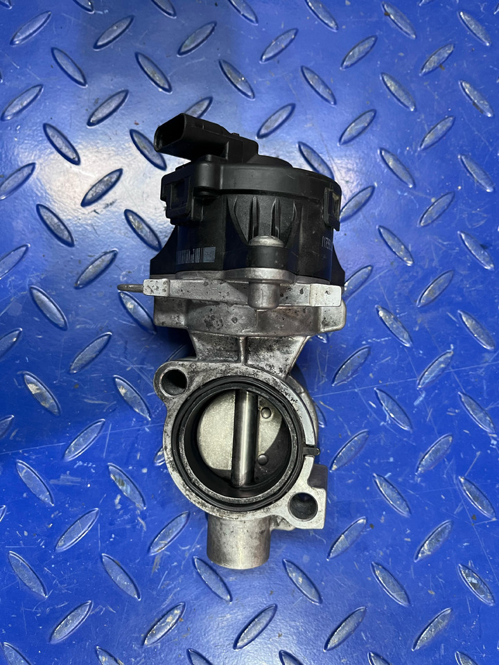 Wahler Mercedes Benz 4256R005 - EGR chladič: obrázok 1 Wahler Mercedes Benz 4256R005 - EGR chladič: obrázok 1