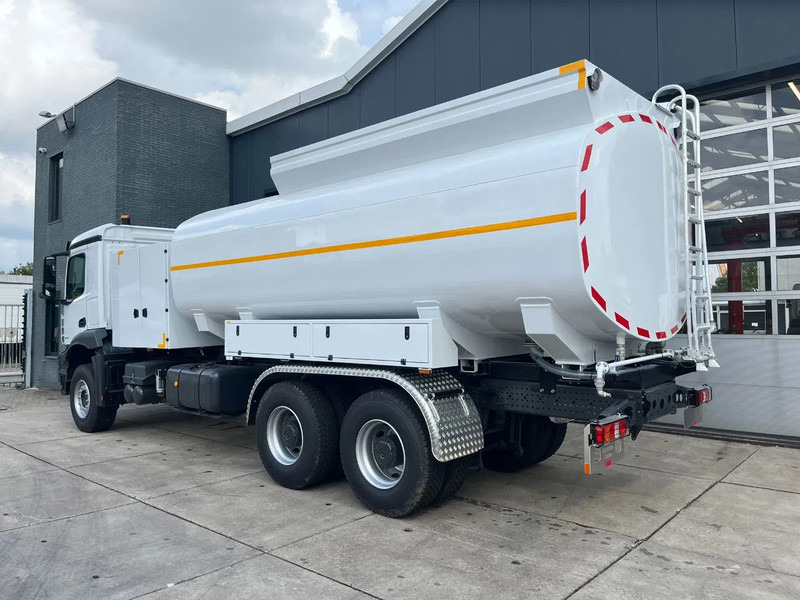 Mercedes-Benz Arocs 3340 6x4 Water Tank Truck - Cisternové vozidlo: obrázok 3 Mercedes-Benz Arocs 3340 6x4 Water Tank Truck - Cisternové vozidlo: obrázok 3