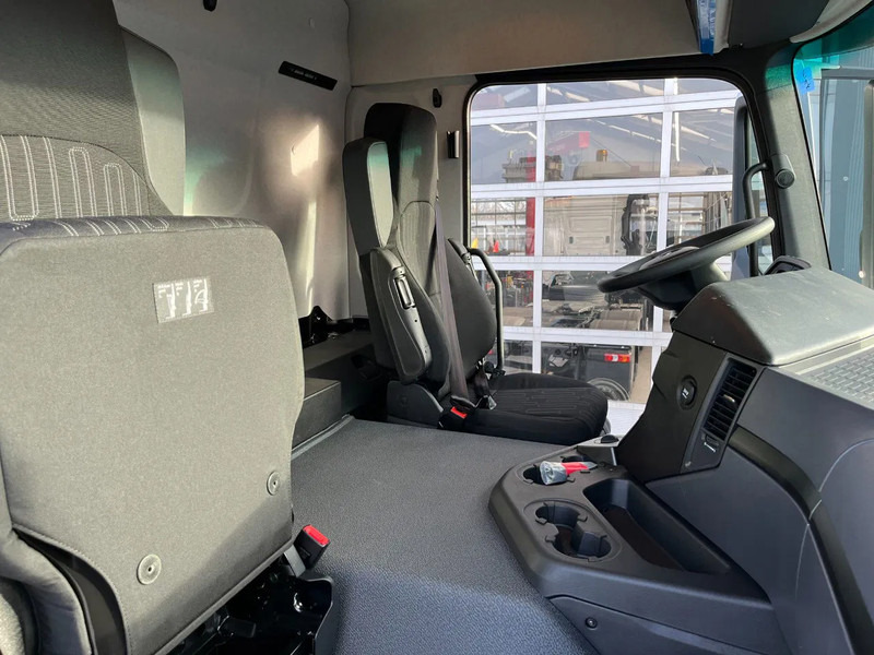 Leasing Mercedes-Benz Arocs 3340 A 6x6 Cargo Truck Mercedes-Benz Arocs 3340 A 6x6 Cargo Truck: obrázok 14