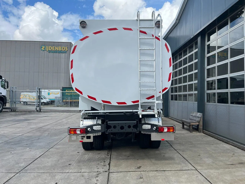 Mercedes-Benz Arocs 4040 6x6 Water Tank Truck - Cisternové vozidlo: obrázok 4 Mercedes-Benz Arocs 4040 6x6 Water Tank Truck - Cisternové vozidlo: obrázok 4