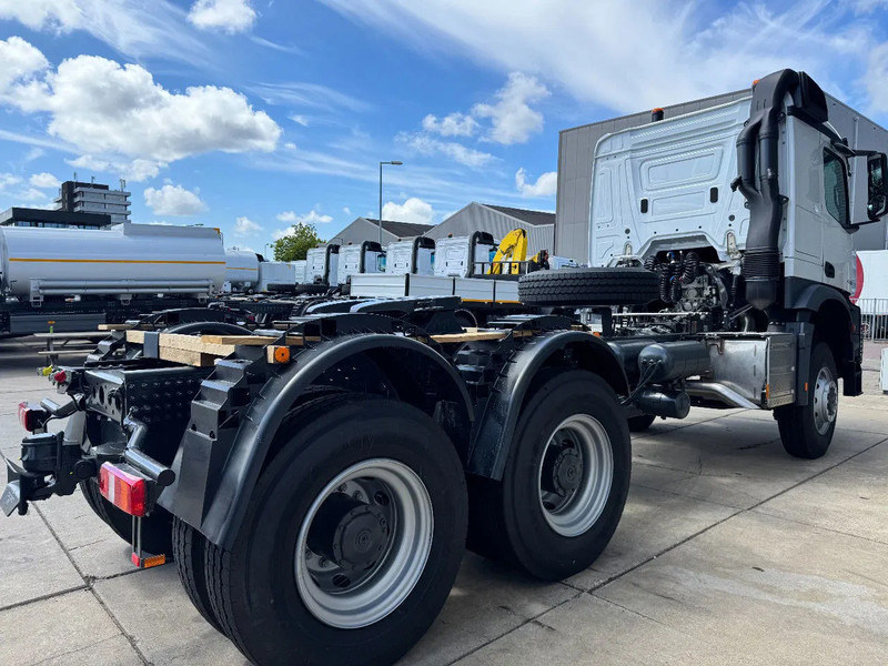 Mercedes-Benz Arocs 4058 AS 6x6 Tractor Head 180T Push Pull EURO-3 - Ťahač: obrázok 4 Mercedes-Benz Arocs 4058 AS 6x6 Tractor Head 180T Push Pull EURO-3 - Ťahač: obrázok 4
