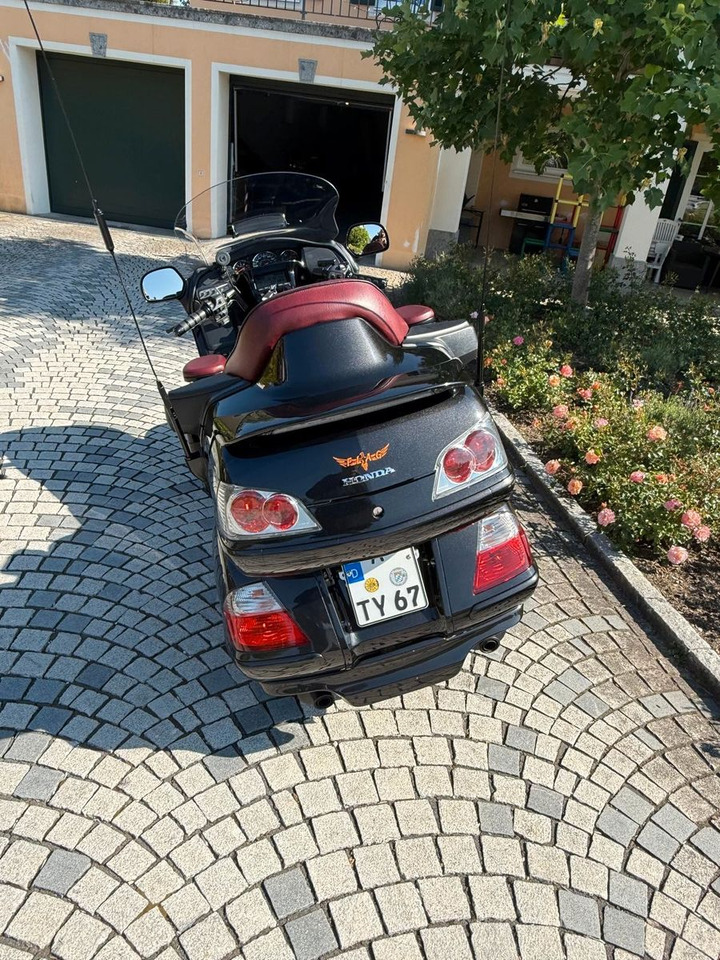 Honda GL1800 SC47*Krossline*Audio*Wilbers*SR Racing - Motocykel: obrázok 5 Honda GL1800 SC47*Krossline*Audio*Wilbers*SR Racing - Motocykel: obrázok 5