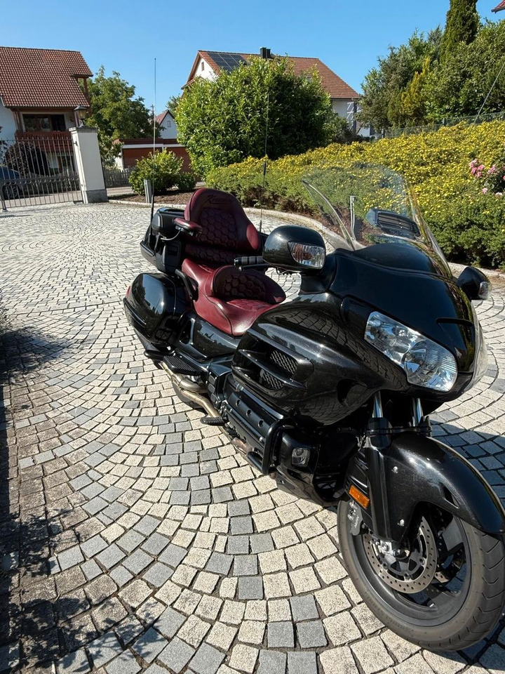 Honda GL1800 SC47*Krossline*Audio*Wilbers*SR Racing - Motocykel: obrázok 3 Honda GL1800 SC47*Krossline*Audio*Wilbers*SR Racing - Motocykel: obrázok 3