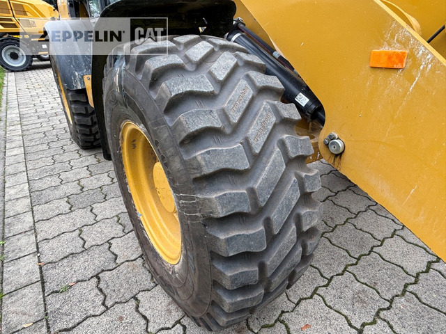 Kolesový nakladač Cat 908-14: obrázok 9 Kolesový nakladač Cat 908-14: obrázok 9