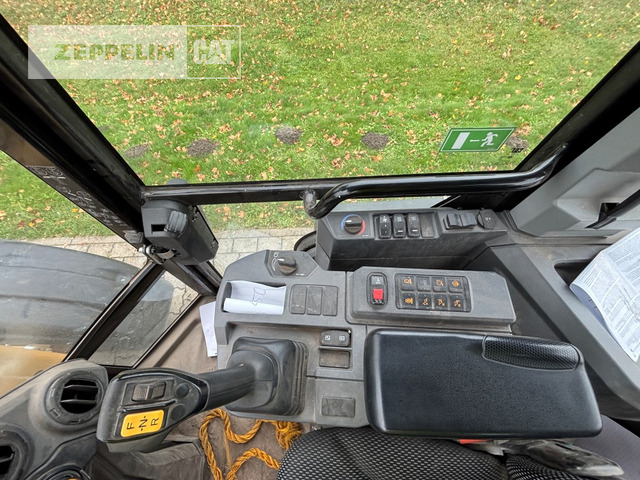 Kolesový nakladač Cat 908-14: obrázok 13 Kolesový nakladač Cat 908-14: obrázok 13