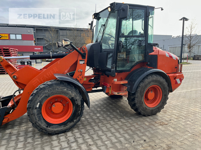 Cat 908H - Kolesový nakladač: obrázok 3 Cat 908H - Kolesový nakladač: obrázok 3