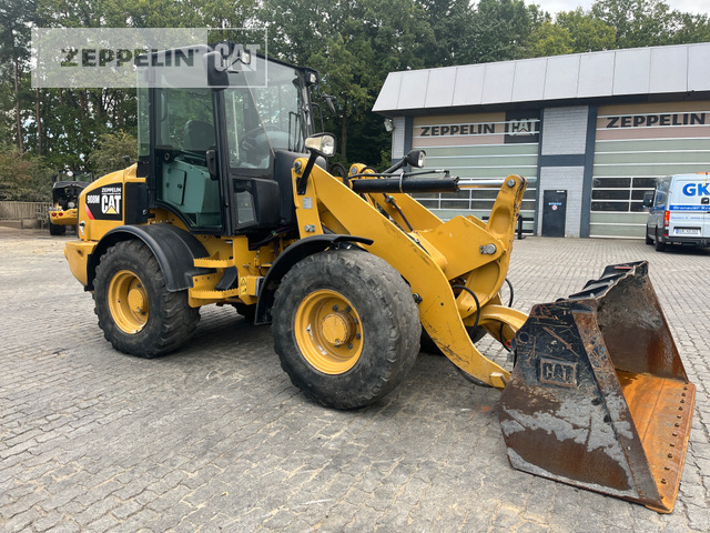 Cat 908M - Kolesový nakladač: obrázok 3 Cat 908M - Kolesový nakladač: obrázok 3
