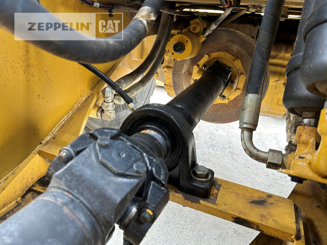 Kolesový nakladač Cat 966MXE: obrázok 28 Kolesový nakladač Cat 966MXE: obrázok 28