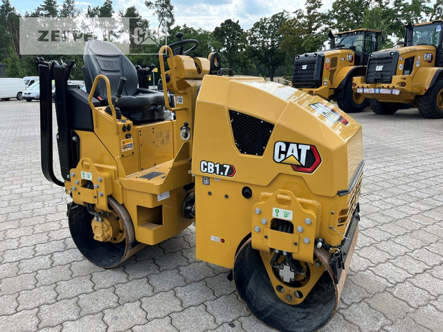 Cat CB1.7 - Cestný valec: obrázok 2 Cat CB1.7 - Cestný valec: obrázok 2