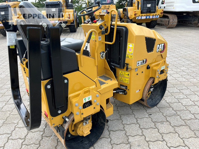 Cat CB1.7 - Cestný valec: obrázok 5 Cat CB1.7 - Cestný valec: obrázok 5