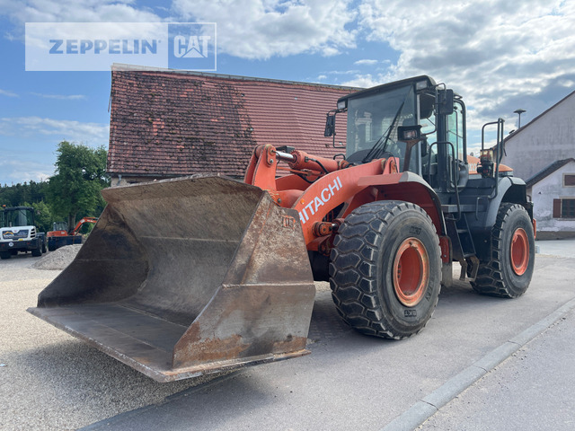 Hitachi ZW220 - Kolesový nakladač: obrázok 1 Hitachi ZW220 - Kolesový nakladač: obrázok 1