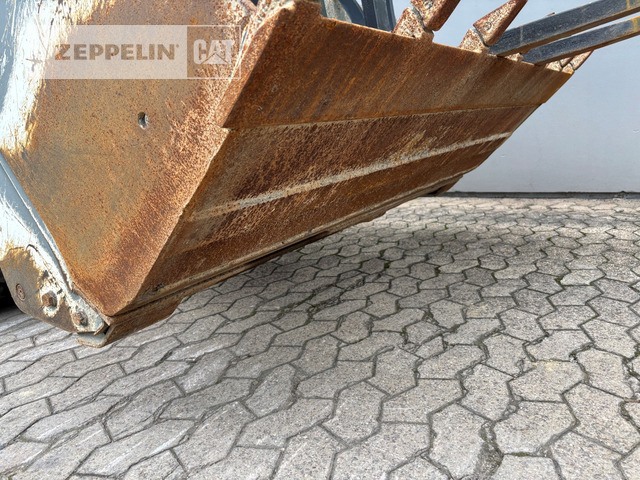 Kolesový nakladač Liebherr L506: obrázok 17