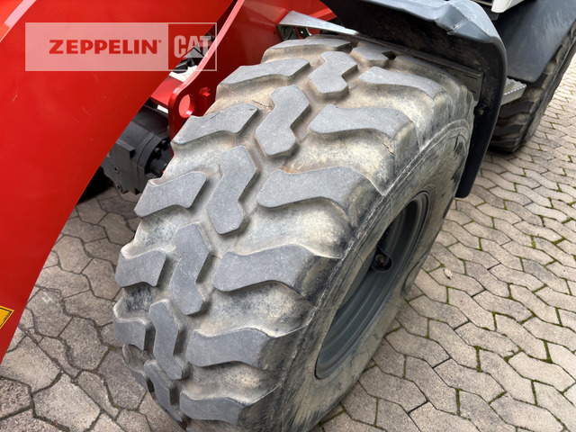 Kolesový nakladač Liebherr L506: obrázok 13