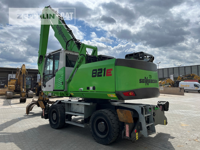 Sennebogen 821E - Překládkové rýpadlo: obrázok 3 Sennebogen 821E - Překládkové rýpadlo: obrázok 3