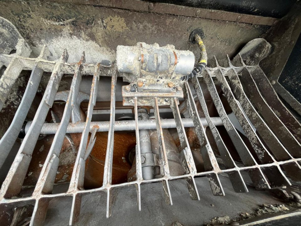 MERCEDES-BENZ Actros 2632 6x4 Betonpumpe Schwing 24m - Autočerpadlo: obrázok 4 MERCEDES-BENZ Actros 2632 6x4 Betonpumpe Schwing 24m - Autočerpadlo: obrázok 4