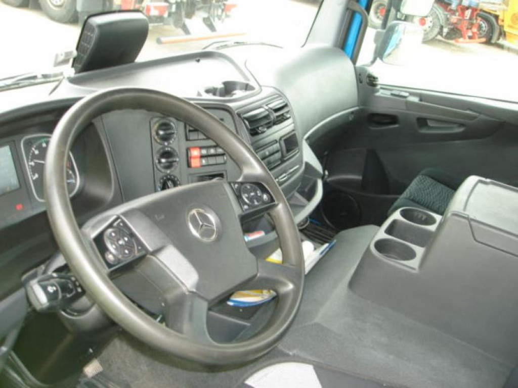 MERCEDES-BENZ Atego 1524 K Absetzkipper TOP +Funkfernbed. - Ramenový nosič kontajnerov: obrázok 4 MERCEDES-BENZ Atego 1524 K Absetzkipper TOP +Funkfernbed. - Ramenový nosič kontajnerov: obrázok 4